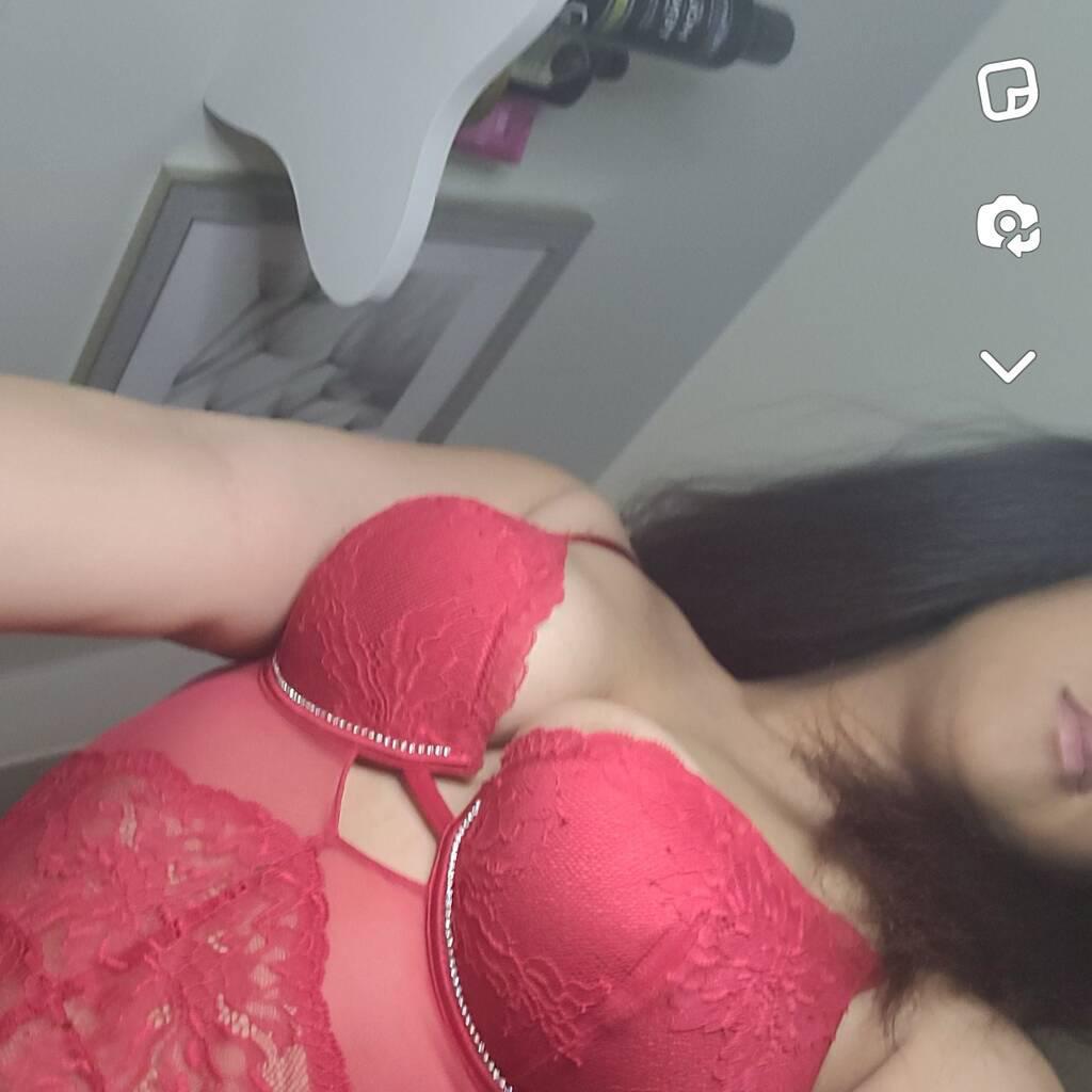 Sarra is Female Escorts. | Kitchener | Ontario | Canada | canadatopescorts.com 