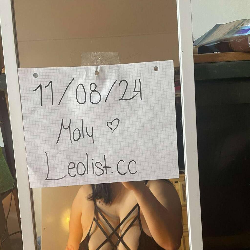 Moly is Female Escorts. | Quebec City | Quebec | Canada | canadatopescorts.com 