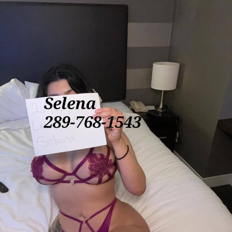 Selena is Female Escorts. | windsor | Ontario | Canada | canadatopescorts.com 