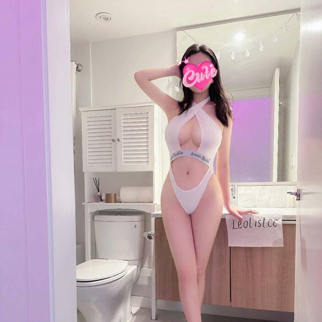 22 girls,2For1 Free is Female Escorts. | Vancouver | British Columbia | Canada | canadatopescorts.com 