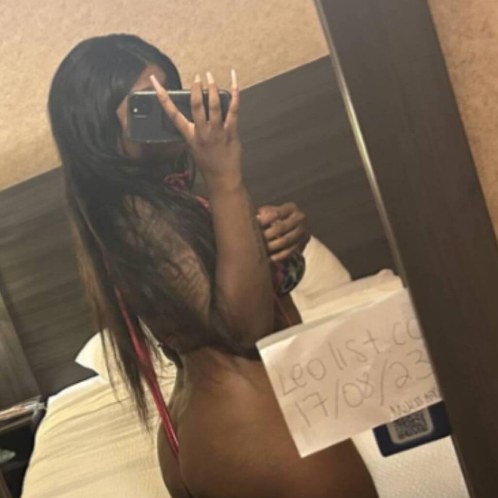 Dia is Female Escorts. | Hamilton | Ontario | Canada | canadatopescorts.com 