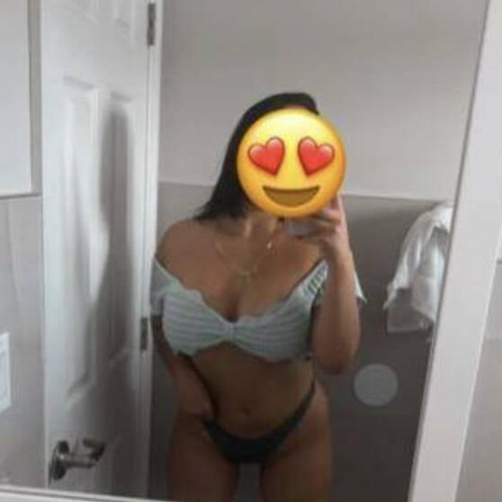 YASMINE is Female Escorts. | Niagara | Ontario | Canada | canadatopescorts.com 