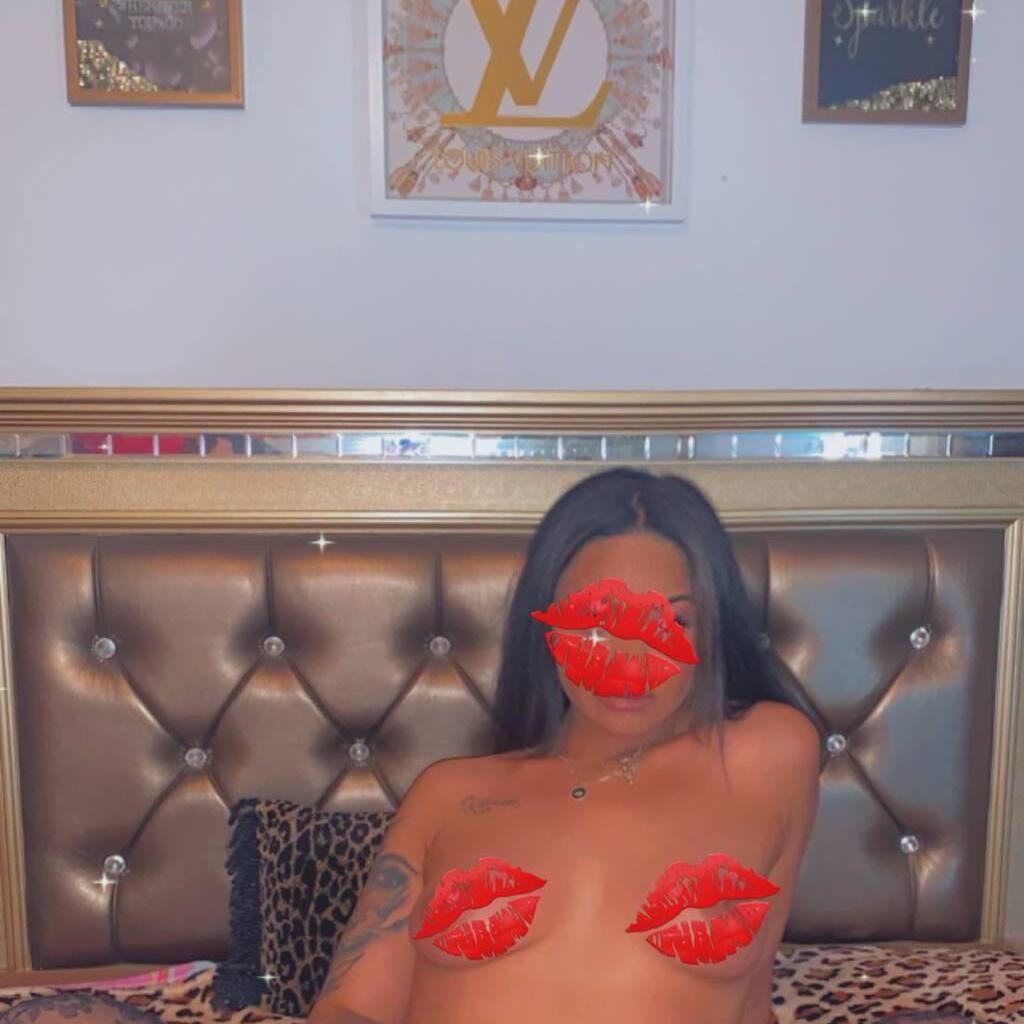 Kiara is Female Escorts. | Niagara | Ontario | Canada | canadatopescorts.com 