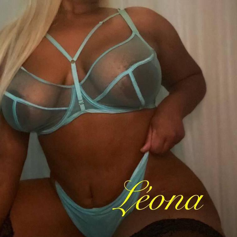 Leona is Female Escorts. | Niagara | Ontario | Canada | canadatopescorts.com 