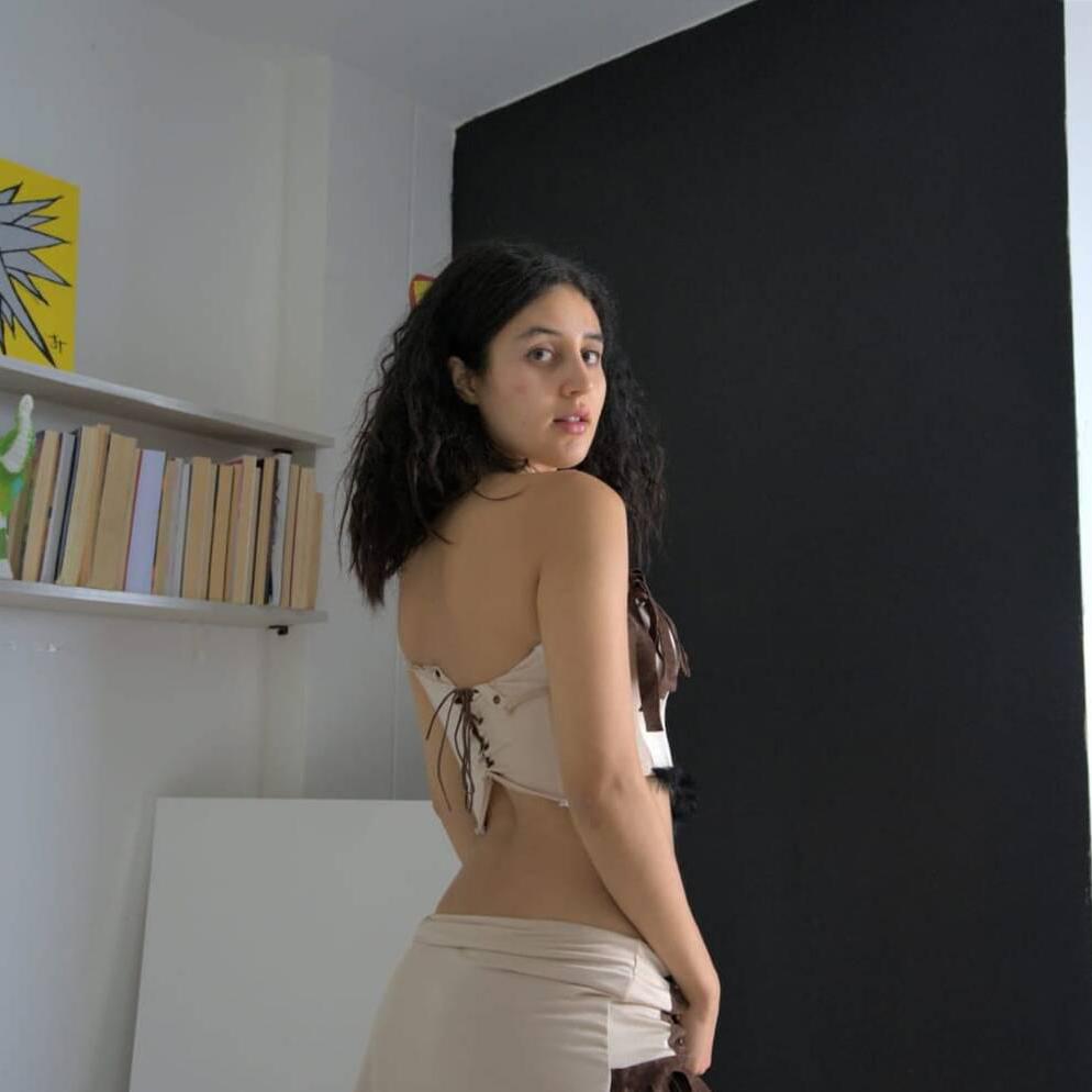 NAVJOT SINDHU is Female Escorts. | Toronto | Ontario | Canada | canadatopescorts.com 