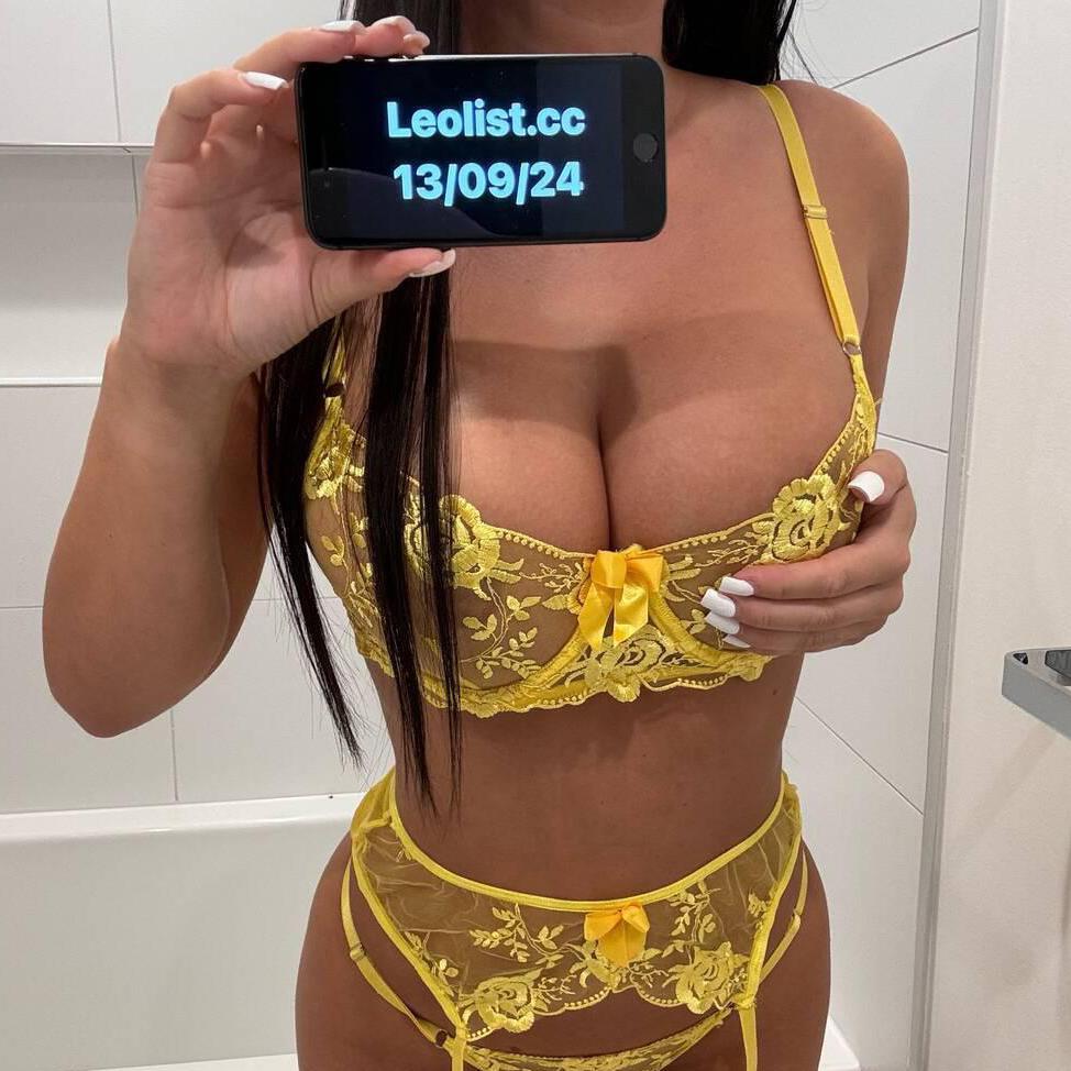 Sisi is Female Escorts. | Barrie | Ontario | Canada | canadatopescorts.com 