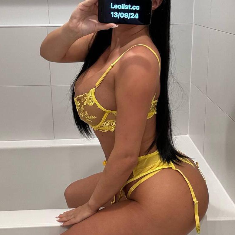 Sisi is Female Escorts. | Barrie | Ontario | Canada | canadatopescorts.com 