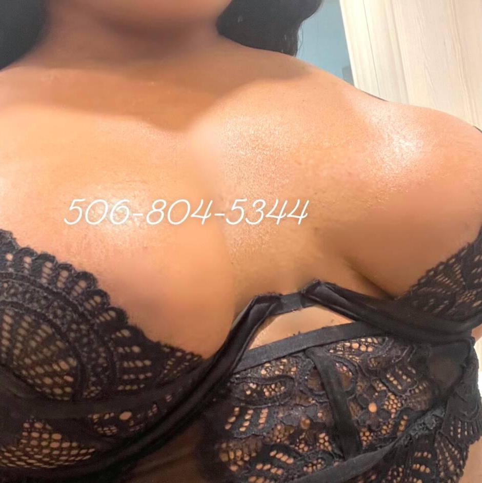 Gianna is Female Escorts. | Thunder Bay | Ontario | Canada | canadatopescorts.com 