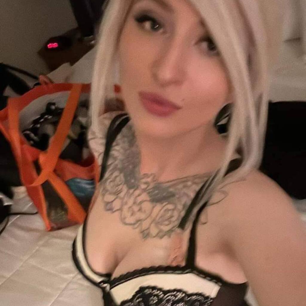 Lillian is Female Escorts. | Saskatoon | Saskatchewan | Canada | canadatopescorts.com 