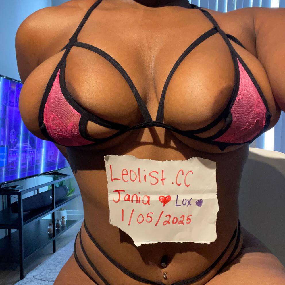 Jania is Female Escorts. | Ft Mcmurray | Alberta | Canada | canadatopescorts.com 