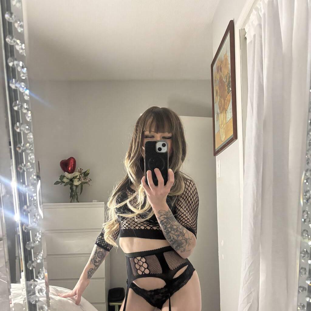 Sammii is Female Escorts. | Regina | Saskatchewan | Canada | canadatopescorts.com 