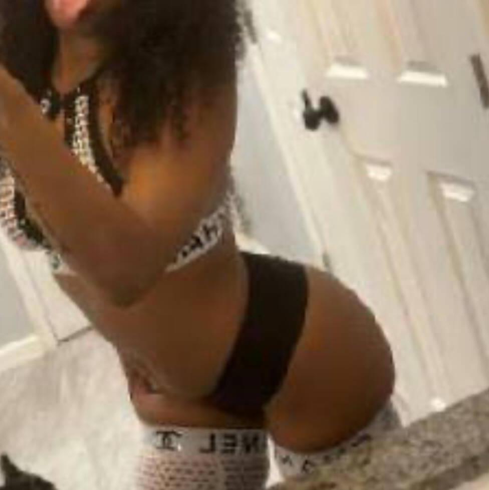 Jazzy is Female Escorts. | Barrie | Ontario | Canada | canadatopescorts.com 