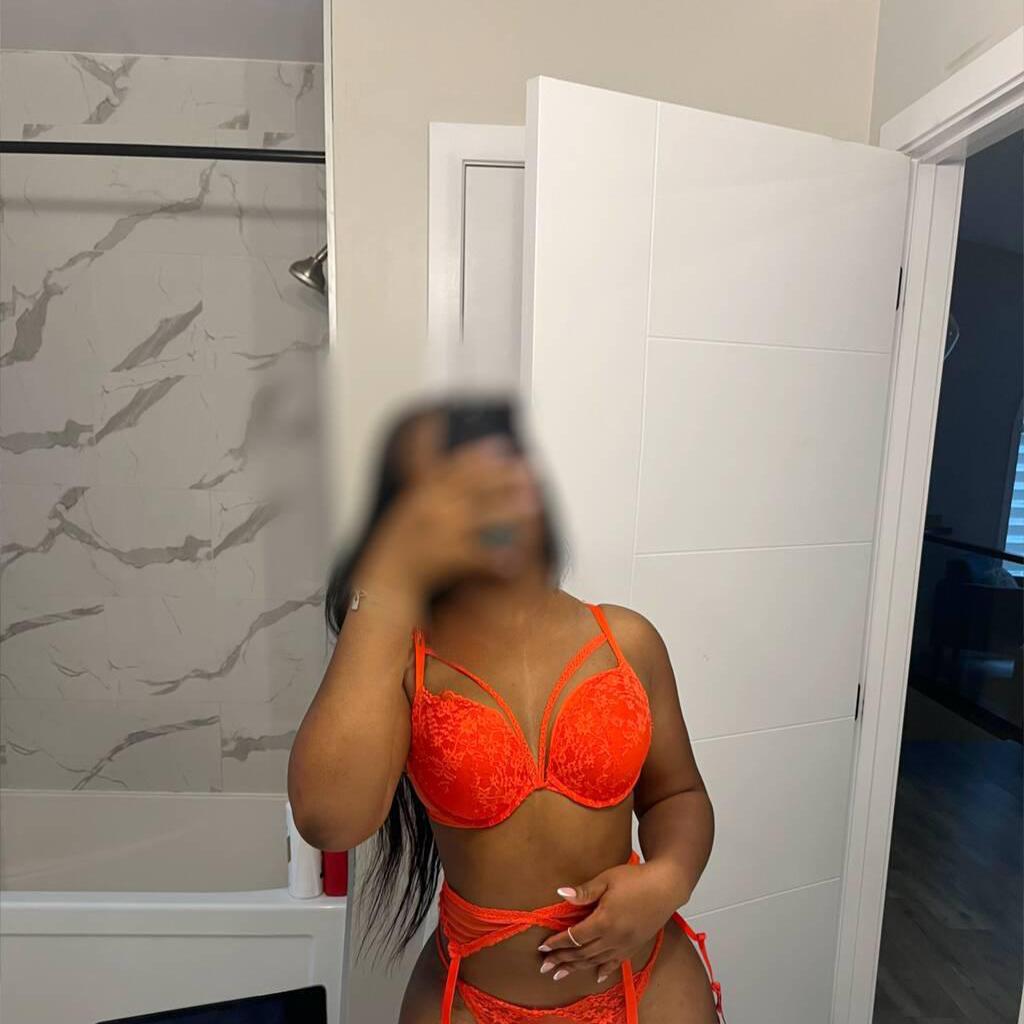 Jasmine is Female Escorts. | Quebec City | Quebec | Canada | canadatopescorts.com 