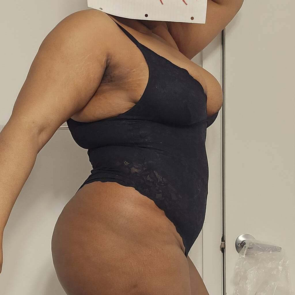 April is Female Escorts. | Calgary | Alberta | Canada | canadatopescorts.com 