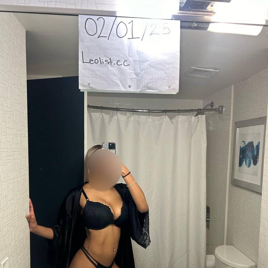 bella is Female Escorts. | Saguenay | Quebec | Canada | canadatopescorts.com 