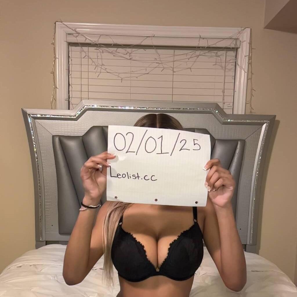 bella is Female Escorts. | Saguenay | Quebec | Canada | canadatopescorts.com 