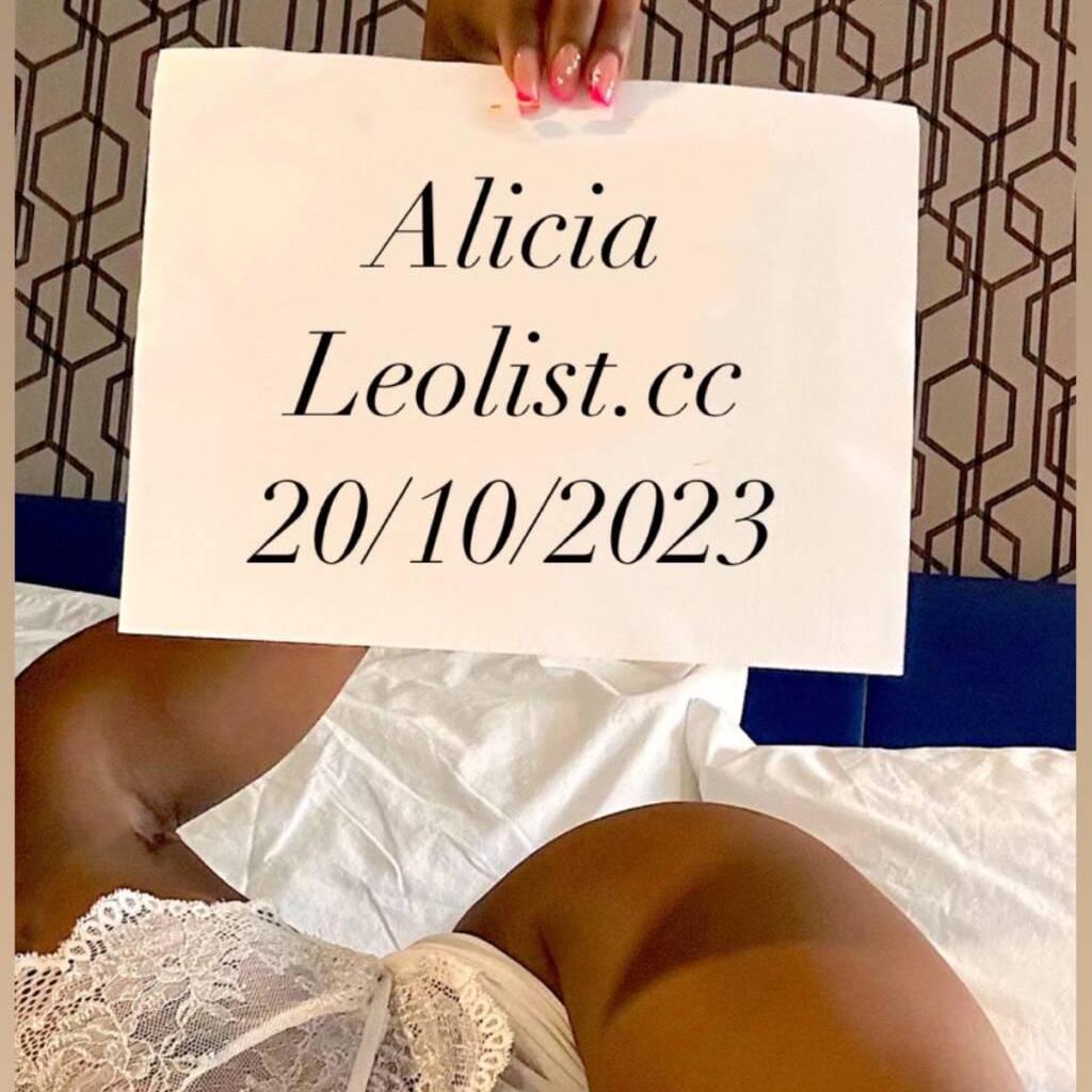 Alicia is Female Escorts. | Owen Sound | Ontario | Canada | canadatopescorts.com 