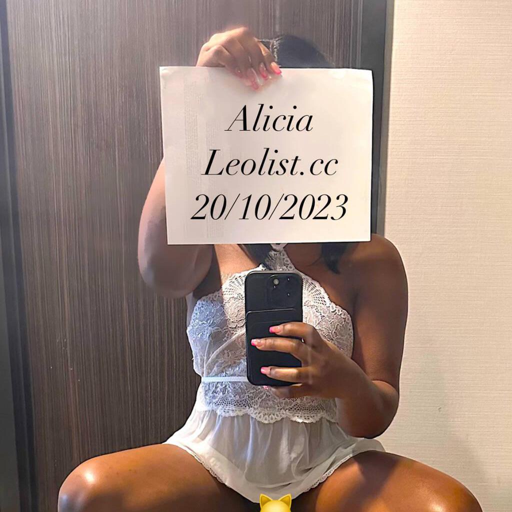 Alicia is Female Escorts. | Owen Sound | Ontario | Canada | canadatopescorts.com 