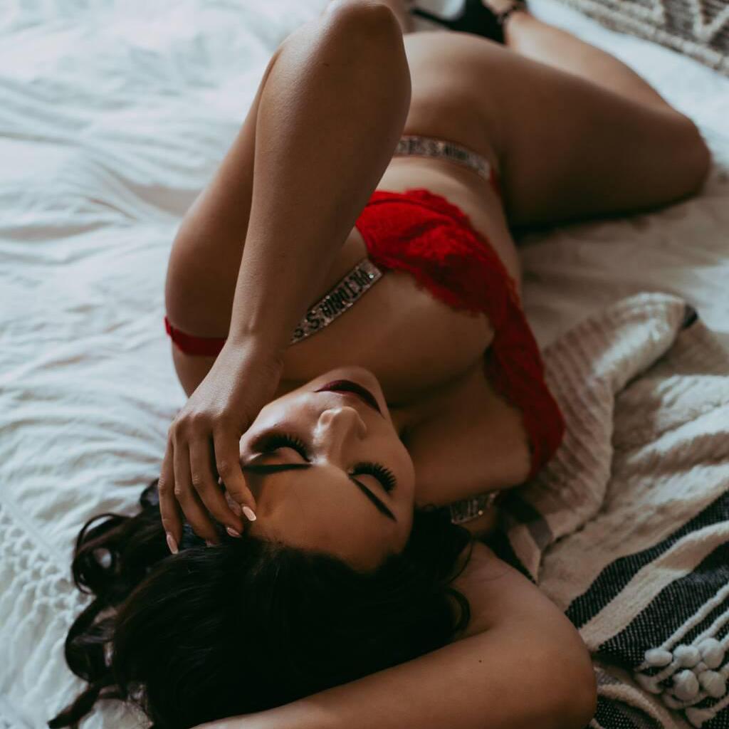 Josy is Female Escorts. | Edmonton | Alberta | Canada | canadatopescorts.com 