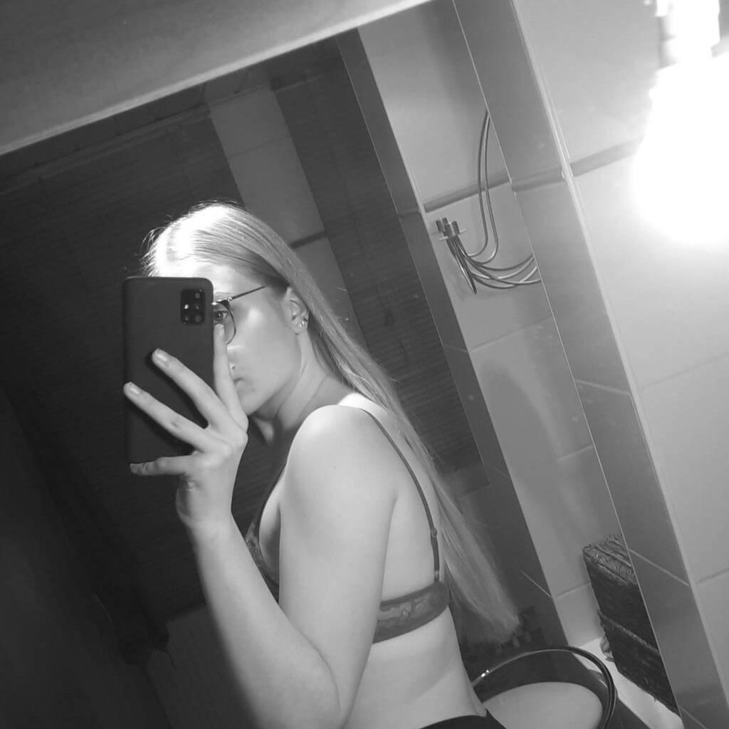 
                        Sasha
                     is Female Escorts. | Barrie | Ontario | Canada | canadatopescorts.com 