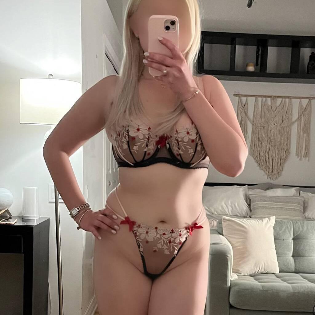 
                        Adaline Rose
                     is Female Escorts. | Winnipeg | Manitoba | Canada | canadatopescorts.com 