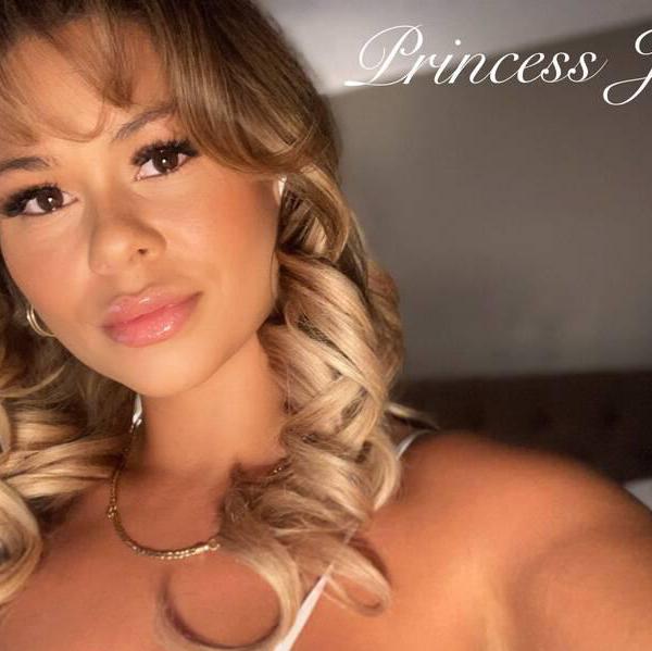 
                        Princess Jazmine
                     is Female Escorts. | windsor | Ontario | Canada | canadatopescorts.com 