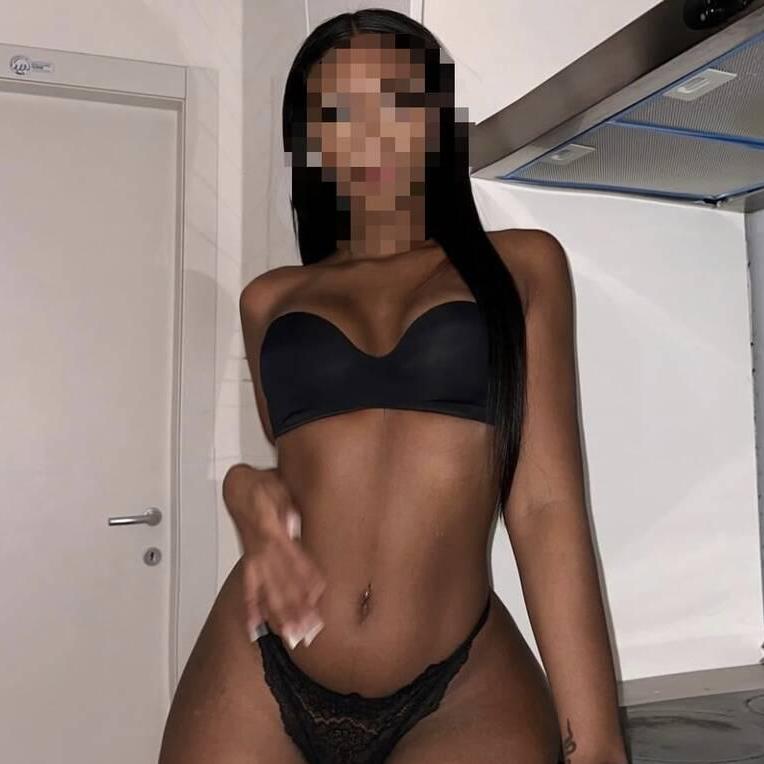 
                        Jade
                     is Female Escorts. | Quebec City | Quebec | Canada | canadatopescorts.com 