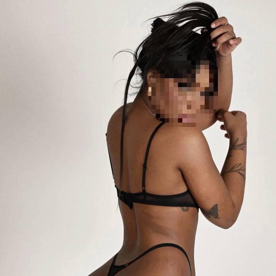 
                        Jade
                     is Female Escorts. | Quebec City | Quebec | Canada | canadatopescorts.com 