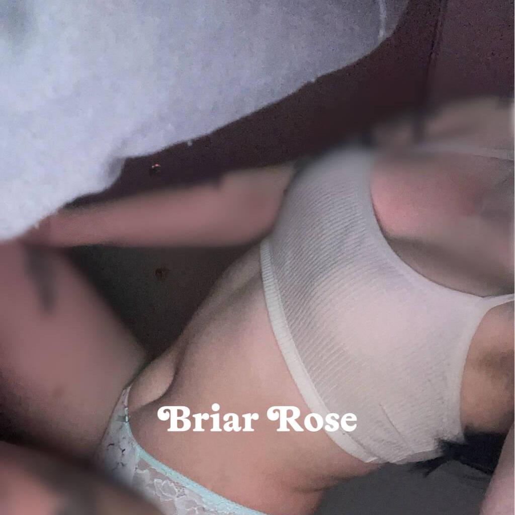 
                        Briar Rose
                     is Female Escorts. | Nanaimo | British Columbia | Canada | canadatopescorts.com 