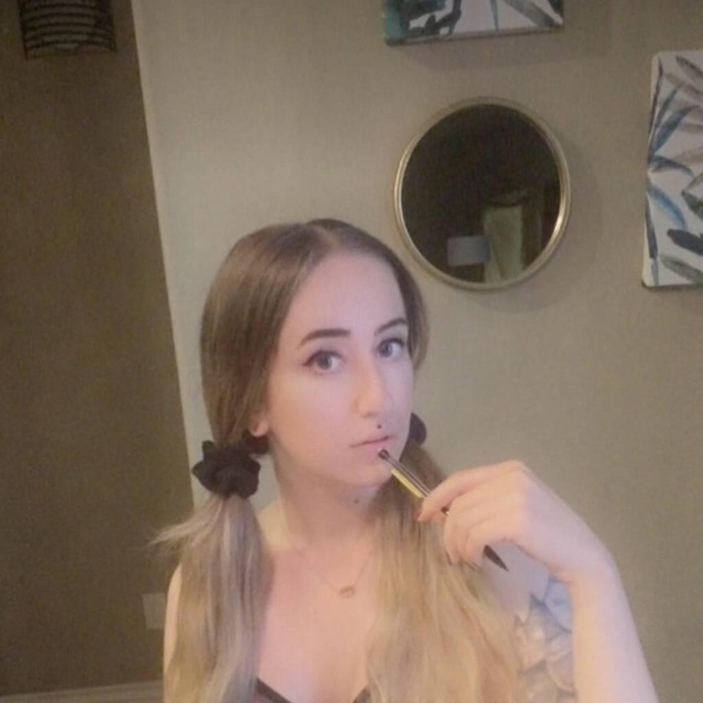 
                        Kim
                     is Female Escorts. | Thunder Bay | Ontario | Canada | canadatopescorts.com 