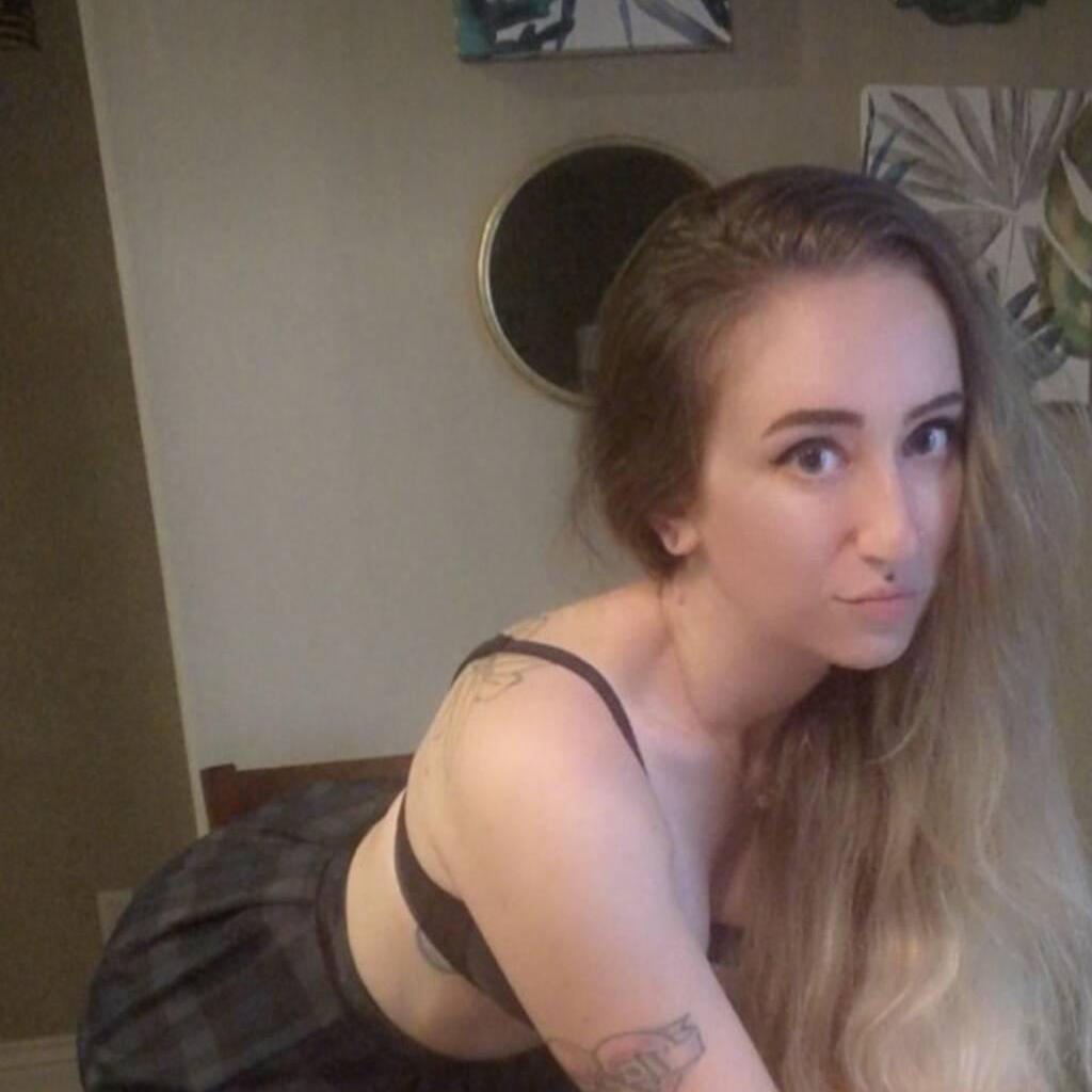 
                        Kim
                     is Female Escorts. | Thunder Bay | Ontario | Canada | canadatopescorts.com 