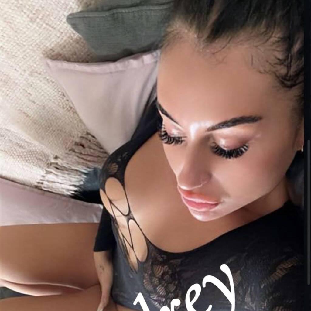 
                        audrey
                     is Female Escorts. | Trois Rivieres | Quebec | Canada | canadatopescorts.com 