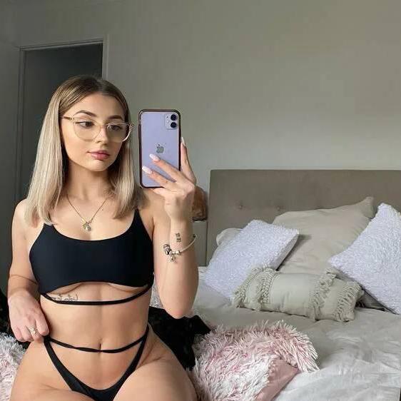 
                        Evie
                     is Female Escorts. | Grande Prairie | Alberta | Canada | canadatopescorts.com 