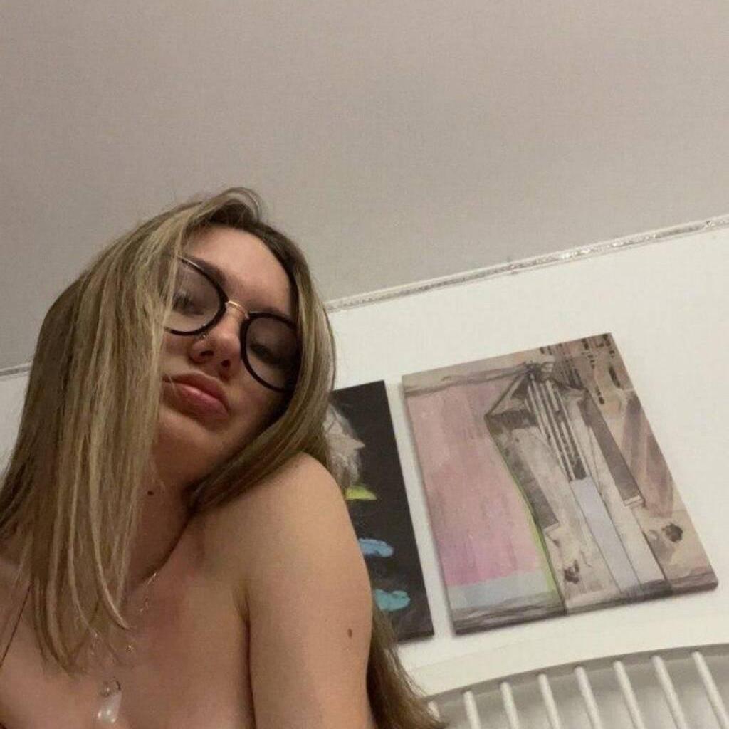 
                        Jessy
                     is Female Escorts. | Sault Ste Marie | Ontario | Canada | canadatopescorts.com 