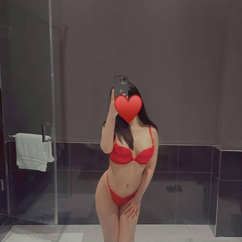 
                        Julia
                     is Female Escorts. | Red Deer | Alberta | Canada | canadatopescorts.com 