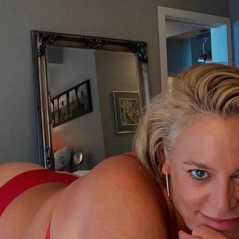 
                        Sasha
                     is Female Escorts. | Ft Mcmurray | Alberta | Canada | canadatopescorts.com 