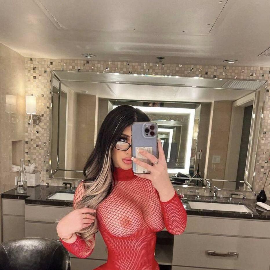 
                        Alicia
                     is Female Escorts. | Niagara | Ontario | Canada | canadatopescorts.com 