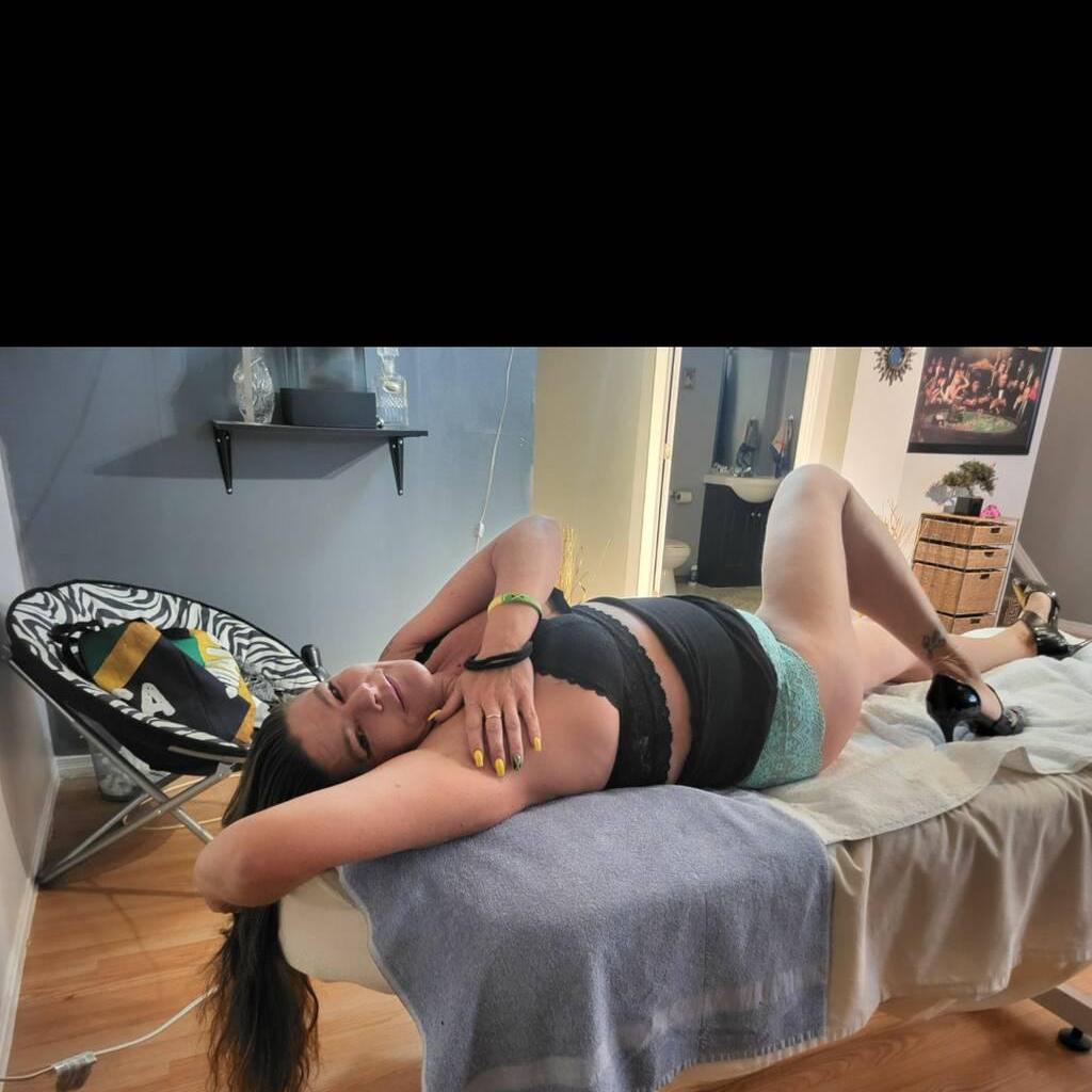 
                        Leelee
                     is Female Escorts. | Niagara | Ontario | Canada | canadatopescorts.com 