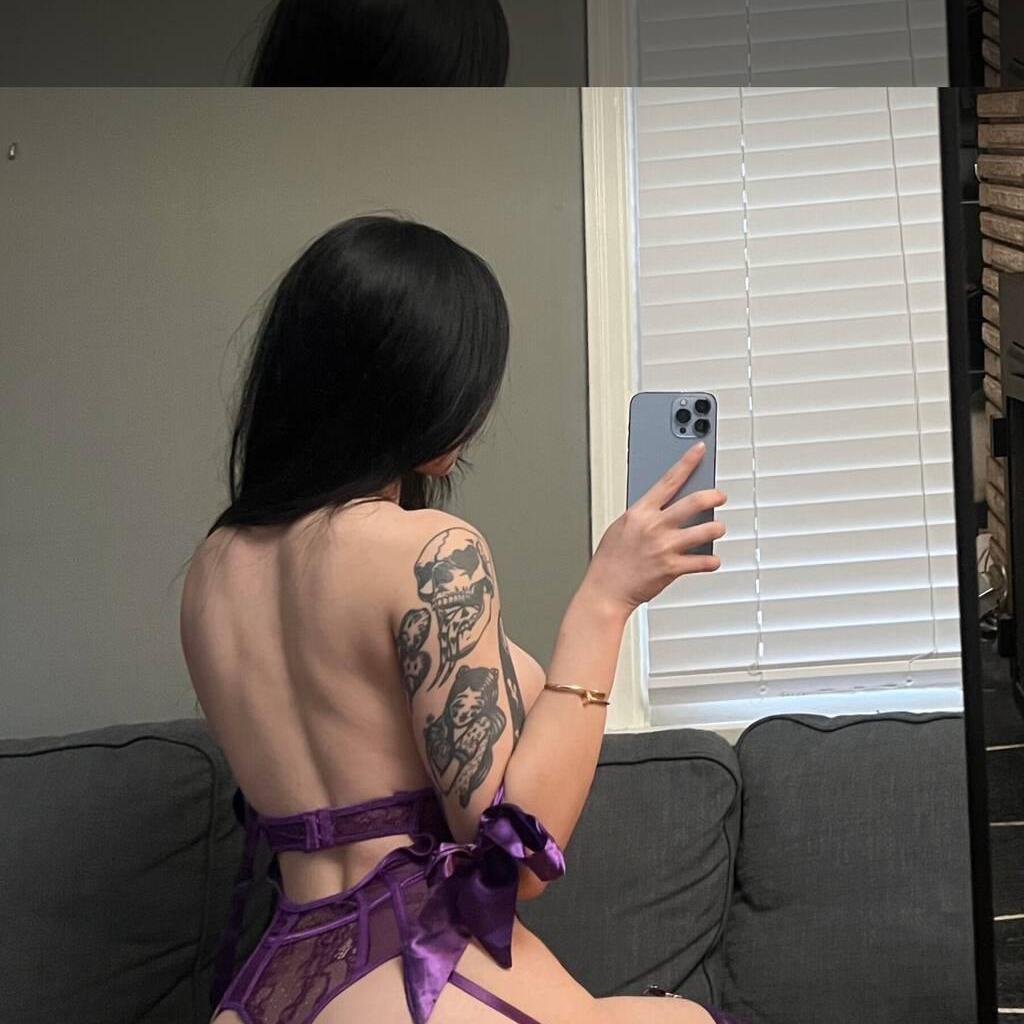 
                        Rose
                     is Female Escorts. | Toronto | Ontario | Canada | canadatopescorts.com 