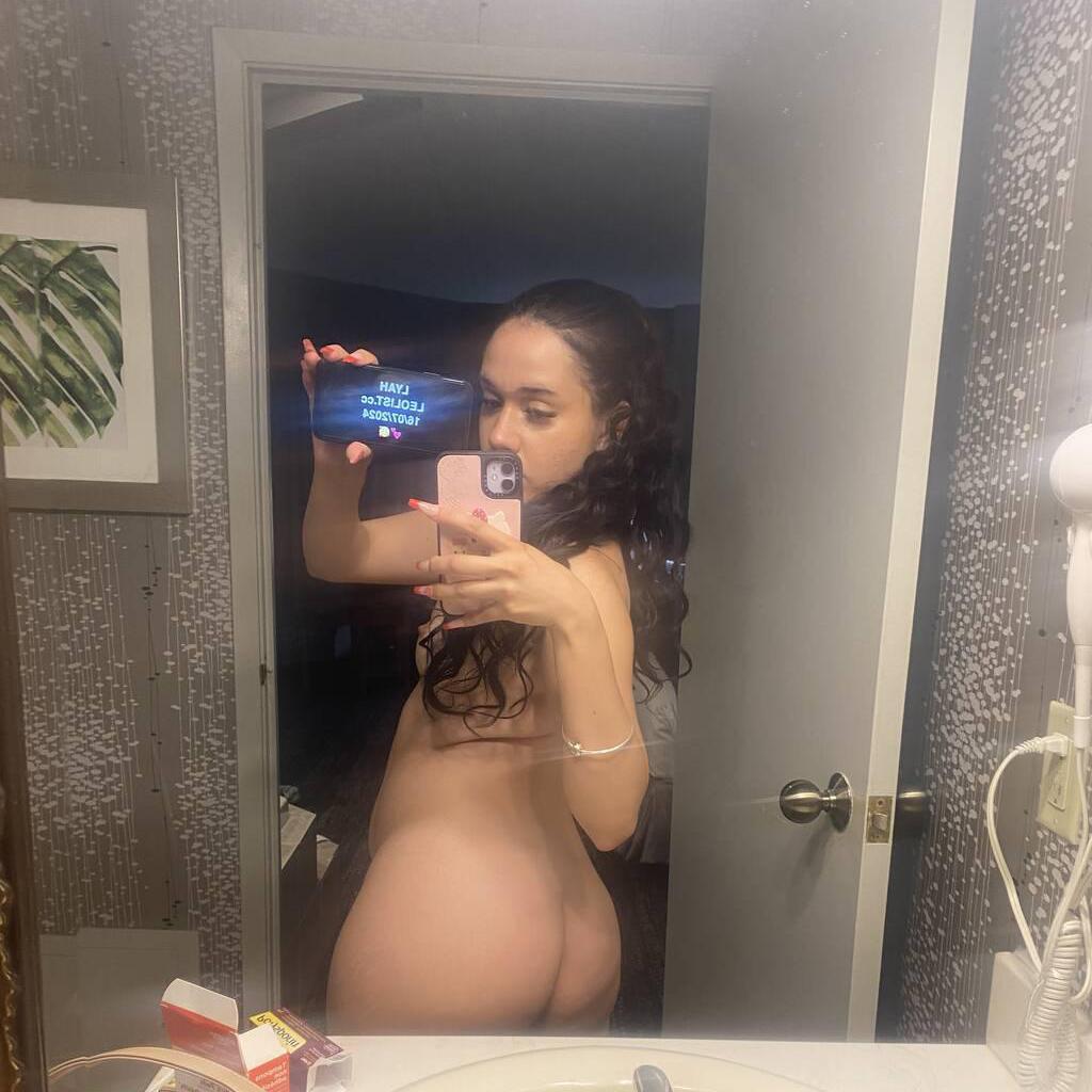 
                        Lyah
                     is Female Escorts. | Toronto | Ontario | Canada | canadatopescorts.com 