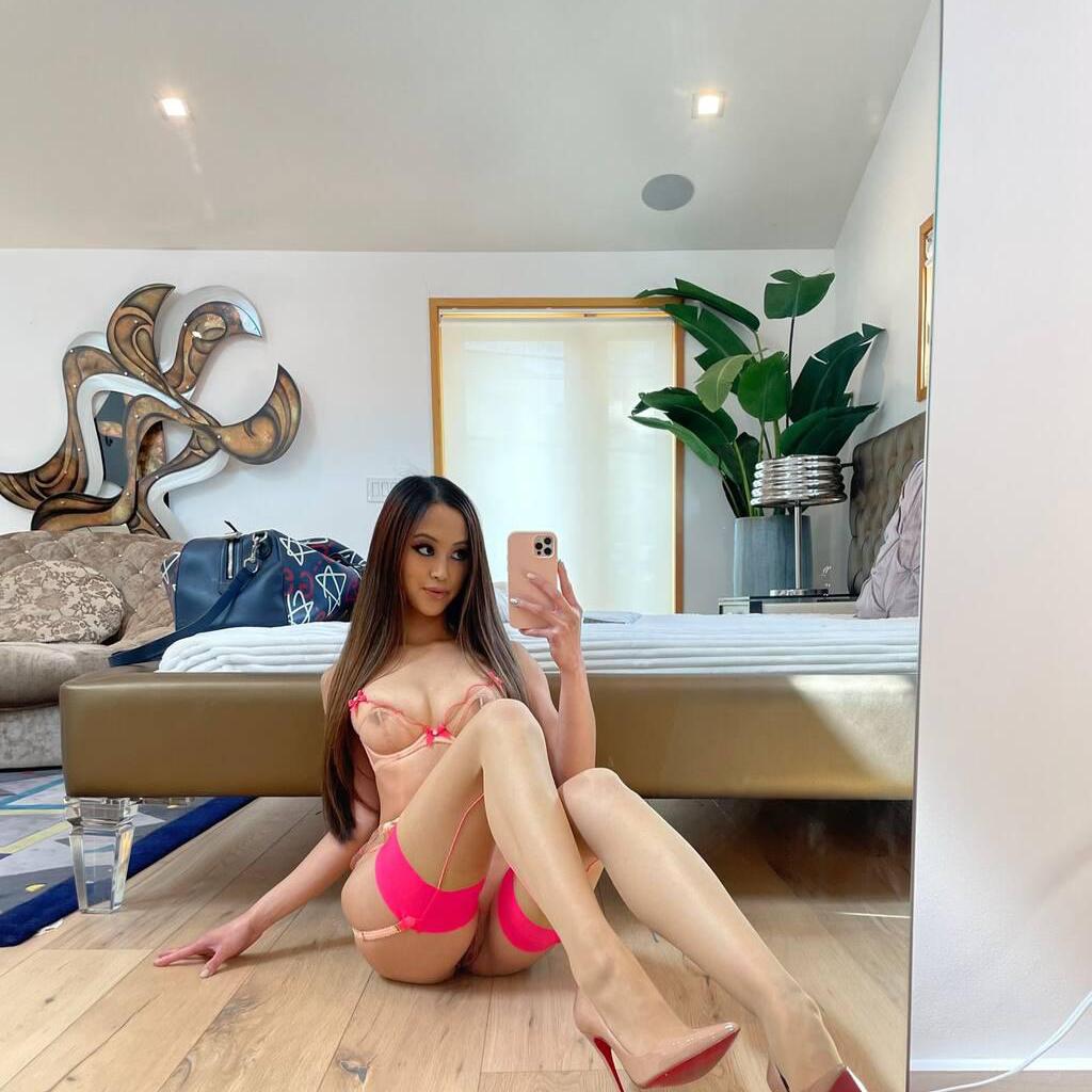 
                        Alexia
                     is Female Escorts. | St. Albert | Alberta | Canada | canadatopescorts.com 