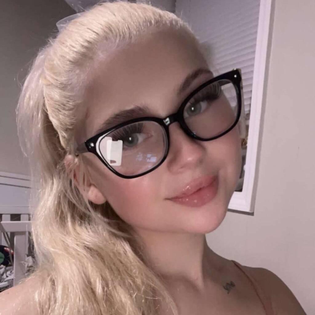 
                        Leila
                     is Female Escorts. | Brandon | Manitoba | Canada | canadatopescorts.com 