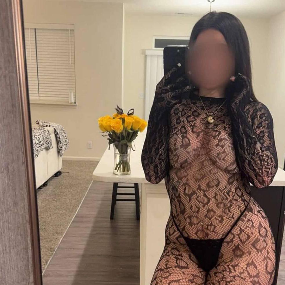 
                        Erika
                     is Female Escorts. | Cornwall | Ontario | Canada | canadatopescorts.com 