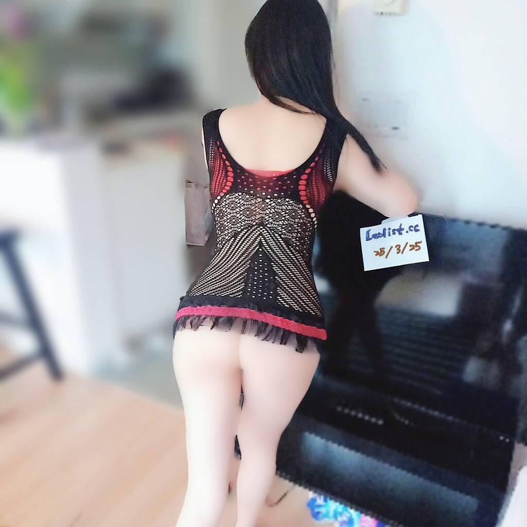 
                        Mina
                     is Female Escorts. | Vancouver | British Columbia | Canada | canadatopescorts.com 