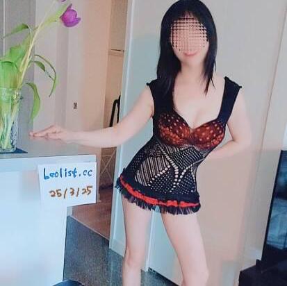 
                        Mina
                     is Female Escorts. | Vancouver | British Columbia | Canada | canadatopescorts.com 