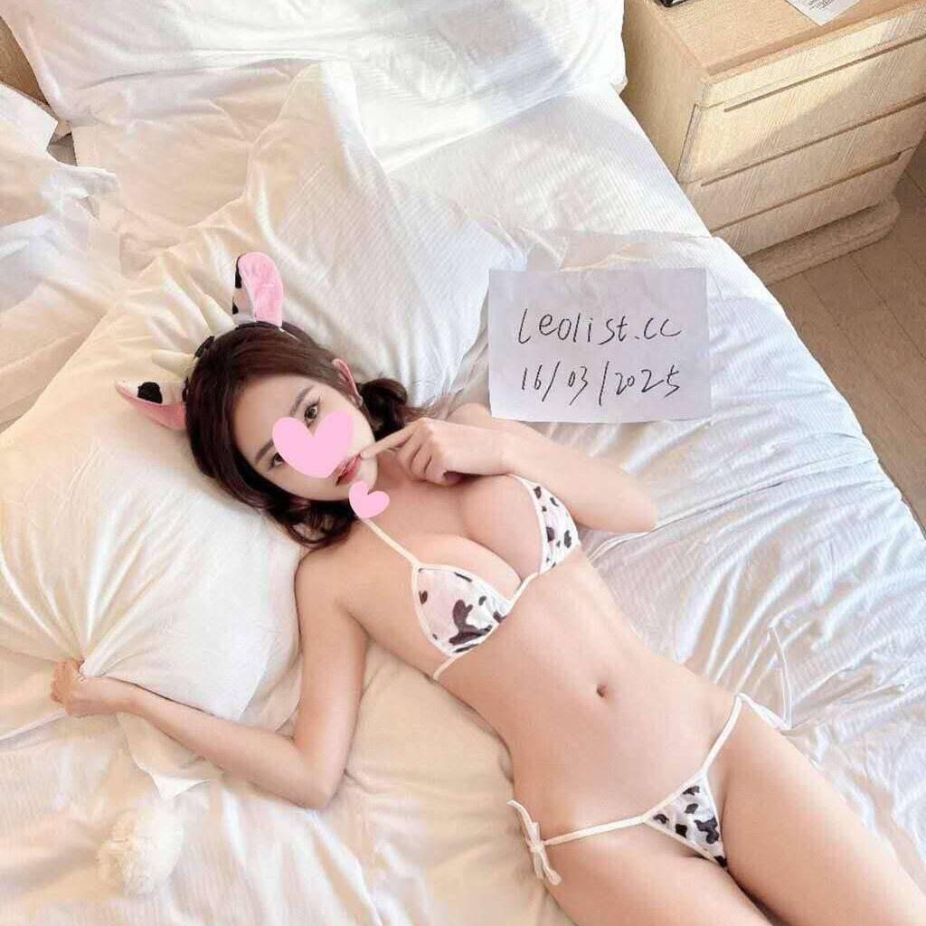 
                        Emilly/ 780/906/6812
                     is Female Escorts. | Comox Balley | British Columbia | Canada | canadatopescorts.com 