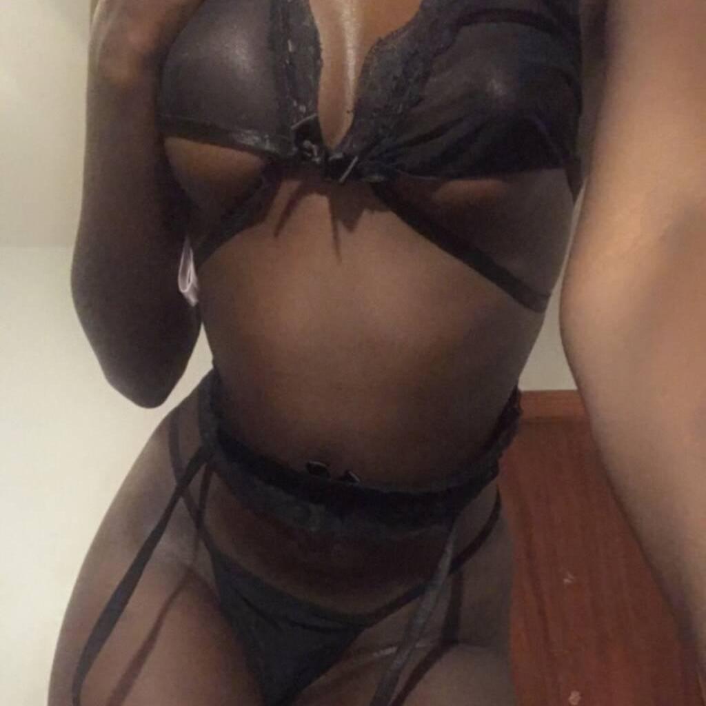 
                        Queens
                     is Female Escorts. | Chatham | Ontario | Canada | canadatopescorts.com 