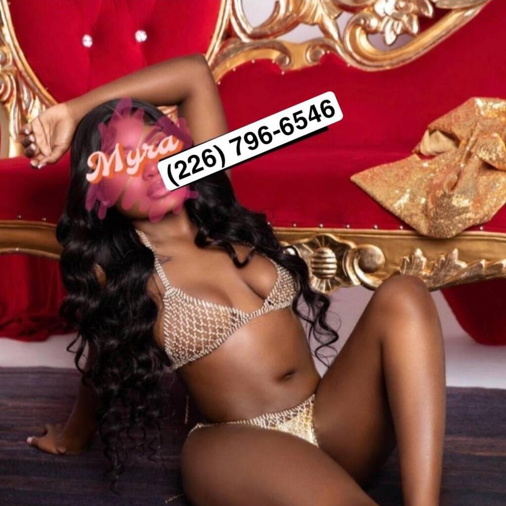 
                        MYRA
                     is Female Escorts. | Kitchener | Ontario | Canada | canadatopescorts.com 