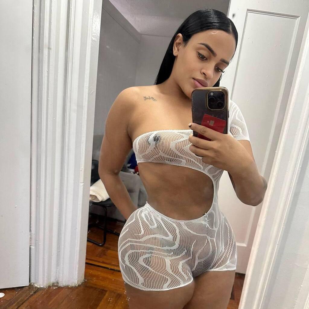 
                        Auri
                     is Female Escorts. | Ottawa | Ontario | Canada | canadatopescorts.com 