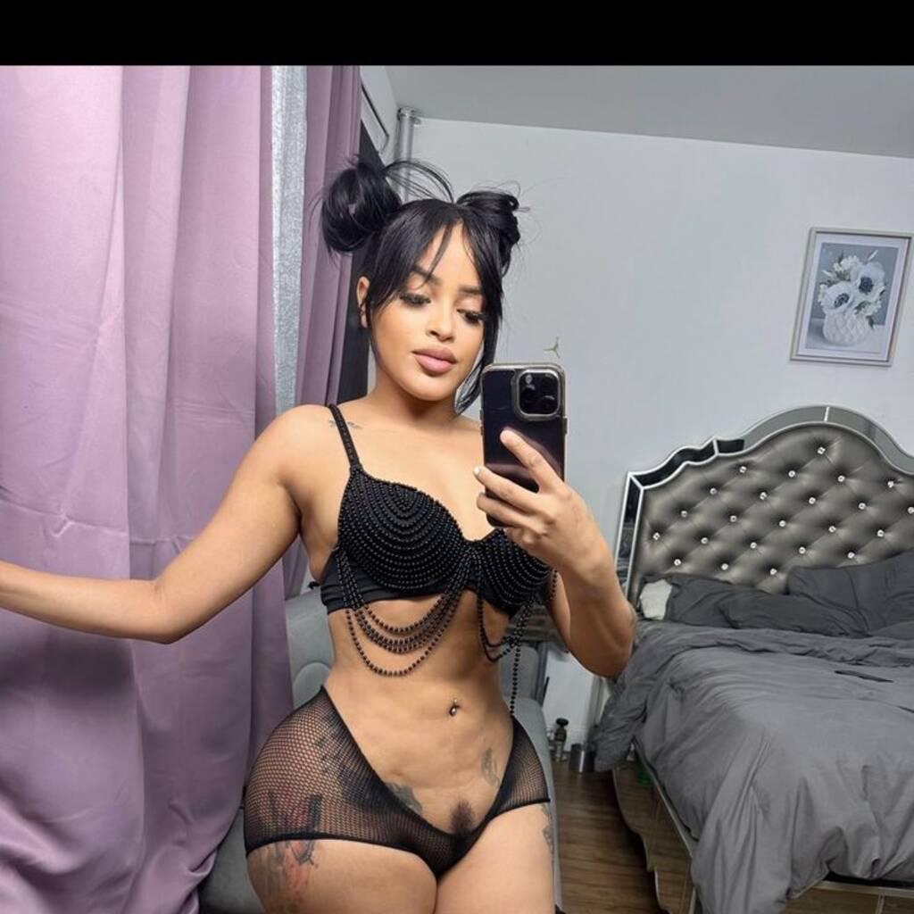 
                        Auri
                     is Female Escorts. | Ottawa | Ontario | Canada | canadatopescorts.com 